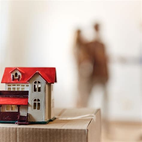 HELOC vs. Home equity loan: Which is better to buy a second home?