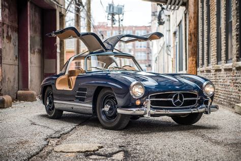 Mercedes-Benz 300 SL Gullwing | Mercedes benz 300, Mercedes benz cars ...