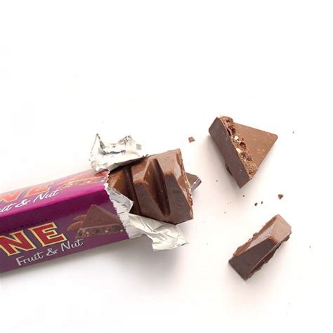 Toblerone Swiss Fruit & Nut Milk Chocolate 100G – ChocoLounge