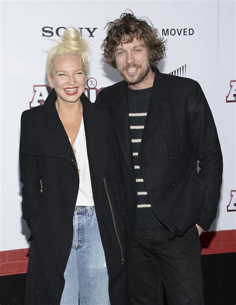 Singer Sia and filmmaker-husband Erik Anders Lang separate | AP News