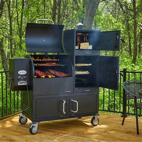 Louisiana Grills Champion Pellet Grill & Smoker