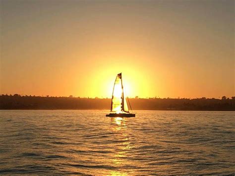 Sunset Sails – Fun Cat Sailing Adventures San Diego