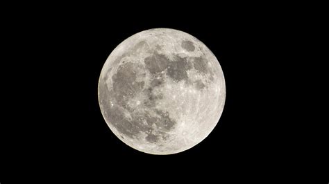 Lunar Photography: How to Photograph the Moon - 42West