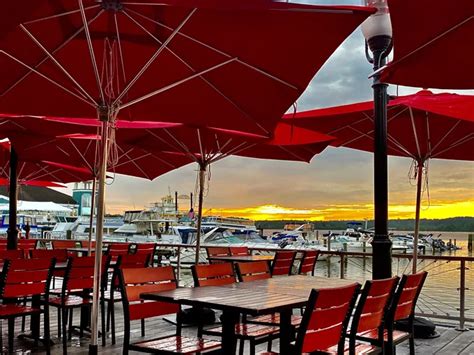 Top Alexandria Waterfront Restaurants with Potomac River Views