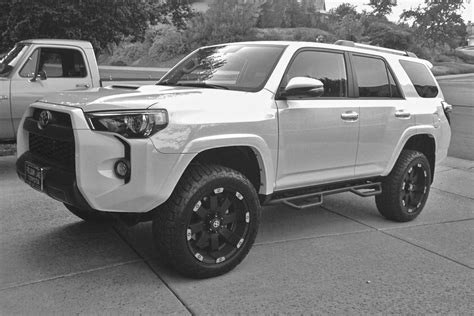 Super White Trail Premium 4runner (2014) - Trail4Runner.com