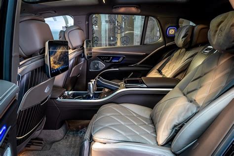 EV Opulence Aplenty: The 2024 Mercedes-Maybach EQS SUV | Edmunds