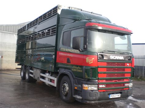 Scania 6-wheeler livestock truck | The Farming Forum