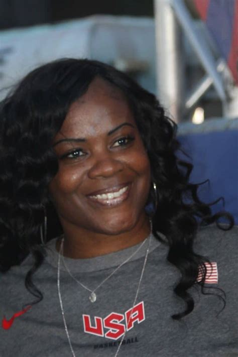 Sheryl Swoopes Net Worth, spouse, young children, awards, movies - Famous Network