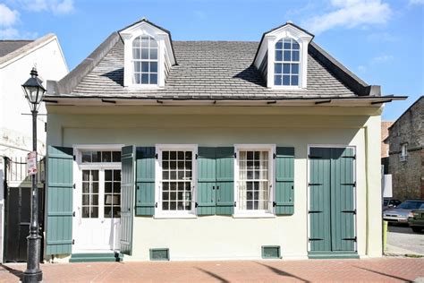 House of the Week: An Early 1800s Creole Cottage in the French Quarter ...