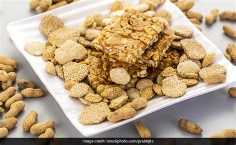 Lohri 2019: 5 Foods That Come To Mind When We Think Of This Harvest Festival