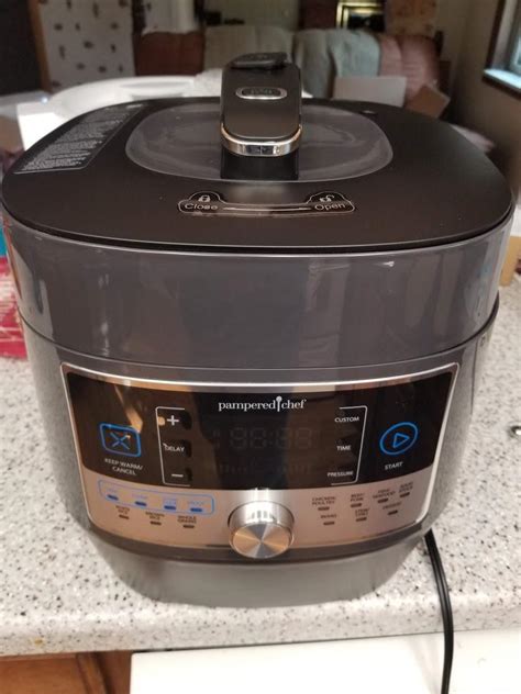 Pampered Chef "Quick Cooker" : instantpot