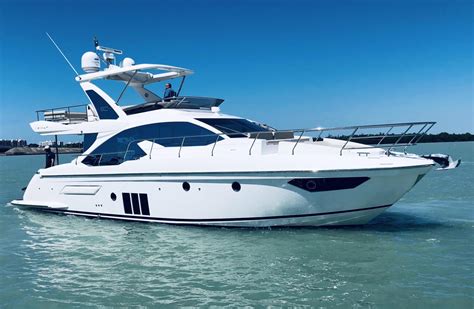 50' Azimut 50 Flybridge Field Office - 26 North Yachts