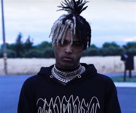 XXXTentacion Biography - Facts, Childhood, Family Life & Achievements