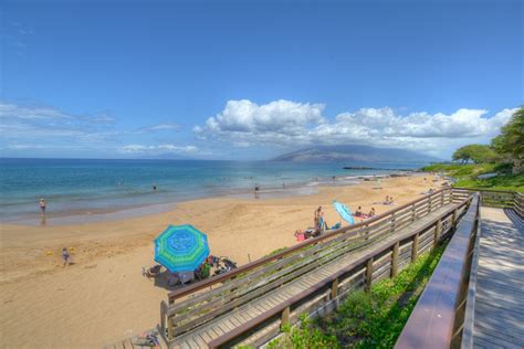 Kamaole Sands 5-402 - 2 Bedrooms, Top Floor, Ocean View, Pool, Gym - Maui Condo Homes