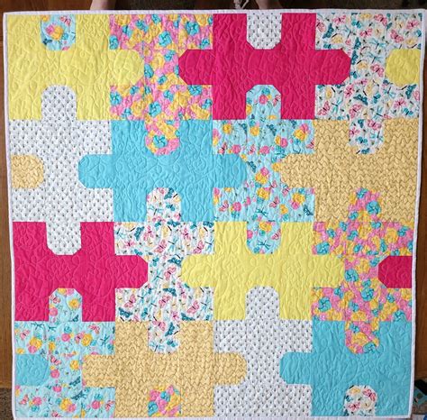 FREE Jigsaw Puzzle Quilt Pattern (AccuQuilt-Friendly Tutorial!)