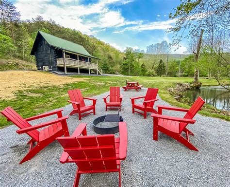 Pet Friendly Cabins in West Virginia | Scenic 78 Acre Vacation Lodge