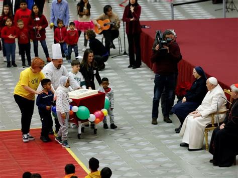 Children help Pope Francis mark 87th birthday - TODAY