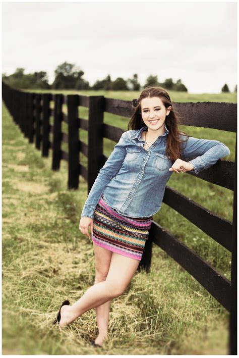 Louisville Teen Outdoor Fashion Shoot | Louisville Fashion Photographer