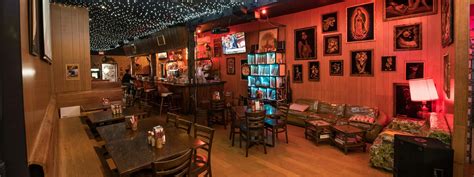 11 Dive Bars With Great Food - Seattle - The Infatuation