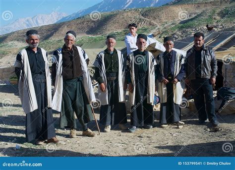 Group Of The Bakhtiari Nomad Tribe Men Wearing Traditional Dresses ...