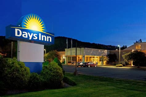 Days Inn by Wyndham Warren | Warren, PA Hotels