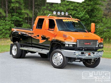 2008 GMC Topkick 4500 - GM's Ultimate Bad-Boy Pickup