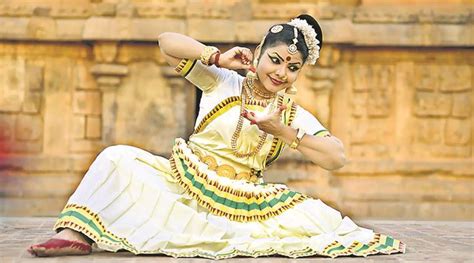 Mohiniattam: A unique method to make a lesser known classical dance ...