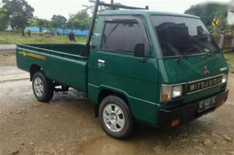 Mobil Pick Up Bekas di Maret 2021, Rp 30 Jutaan Dapat Mitsubishi L300 - GridOto.com