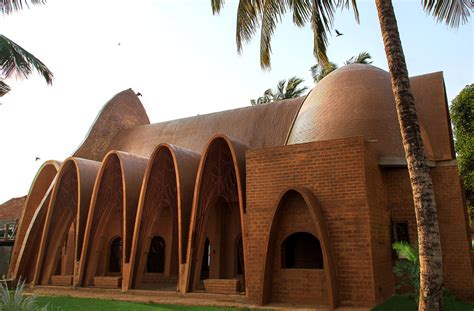 St George Orthodox Church / Wallmakers | ArchDaily