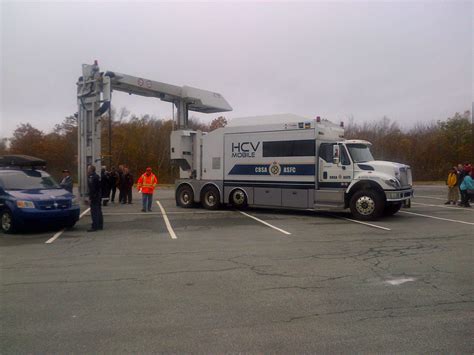 Canadian Border Patrol's new mobile container X-ray truck. [1236 x 935 ...