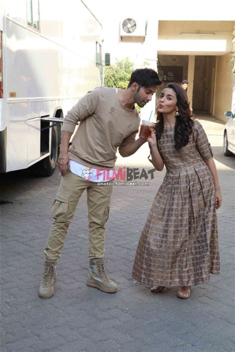 Varun Dhawan & Alia Bhatt Promote Badrinath Ki Dulhania Photos - FilmiBeat