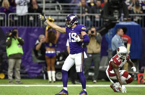 Minnesota Vikings report: Adam Thielen leaves practice with ankle injury