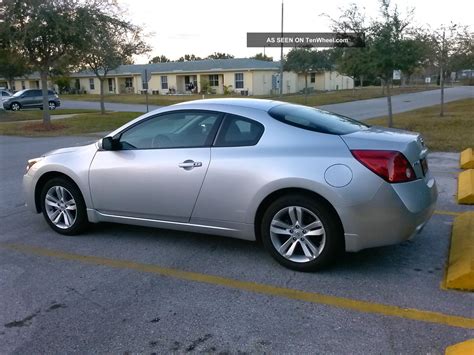 2011 Nissan Altima S Coupe 2 - Door 2. 5l