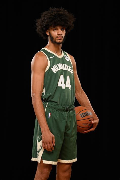 In Photos: Andre Jackson Jr. Rookie Photo Shoot Photo Gallery | NBA.com