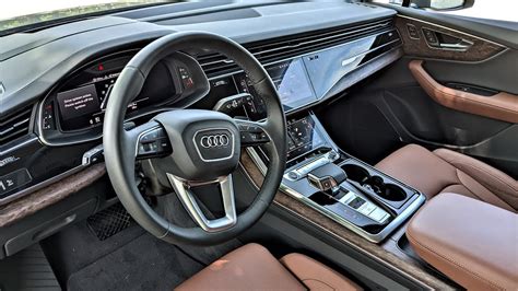 Audi Q7 Interior | Cabinets Matttroy