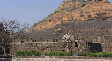 Daulatabad Fort - Discover India