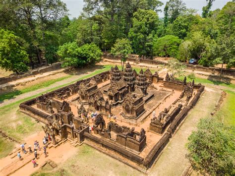 Aerial view of tourists visiting Banteay Srei Temple of Shiva, Banteay ...