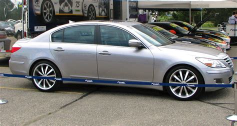 2010 Hyundai Genesis Sedan 4.6 4dr Rear-wheel Drive Sedan 6-spd ...