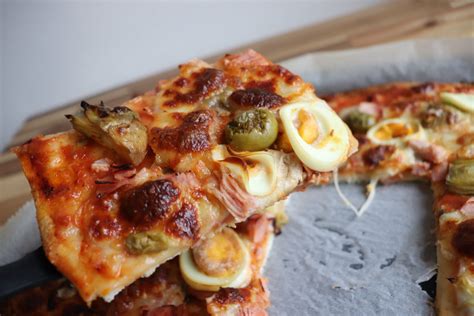 Capricciosa Pizza Recipe - It's Food o'Clock