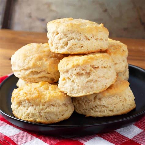 Easy Buttermilk Biscuits - Retro Recipe Box