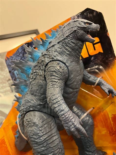 Godzilla vs King Kong, Hobbies & Toys, Toys & Games on Carousell