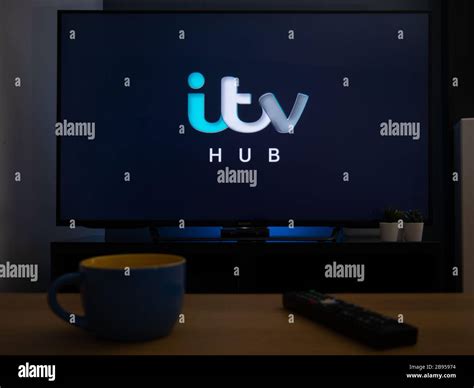 UK, March 2020: TV Television ITV Hub logo Stock Photo - Alamy