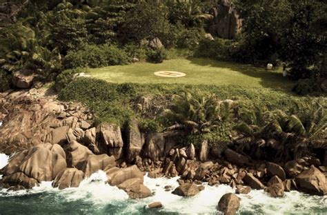 Round Island (Praslin) | seychelles-estate