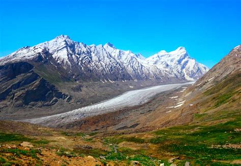 10 Bhutan Mountains | Beautiful Mountains in Bhutan (2024)