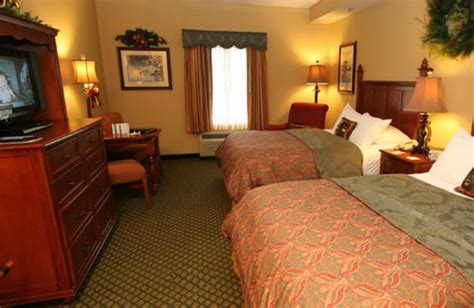 The Inn at Christmas Place (Pigeon Forge, TN) - Resort Reviews - ResortsandLodges.com