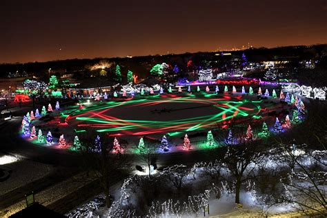 Chicago Zoological Society - Holiday Magic Festivities Light up Brookfield Zoo for a 37th Year