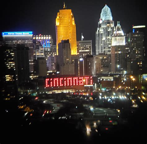 The Cincinnati sign is fixed! : r/cincinnati