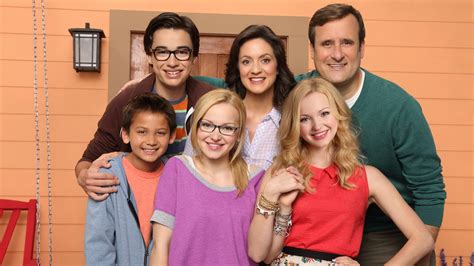 The 'Liv and Maddie' Cast Filmed the Final Episode of Season 4 | Teen Vogue