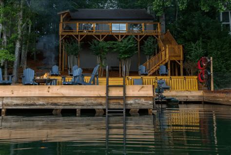 Lake House Rentals Near Me: Beautiful U.S. Lake House Rentals