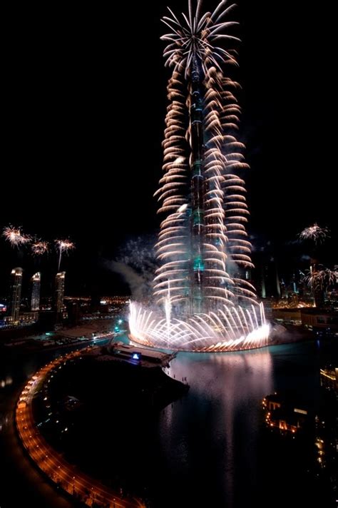 World Most Popular Places: Burj Khalifa Fireworks